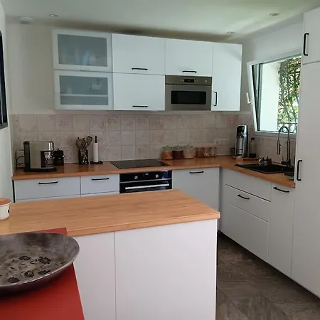 With Swimming Pool Near Ocean And Forest וילה *