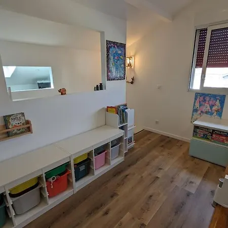 וילה With Swimming Pool Near Ocean And Forest